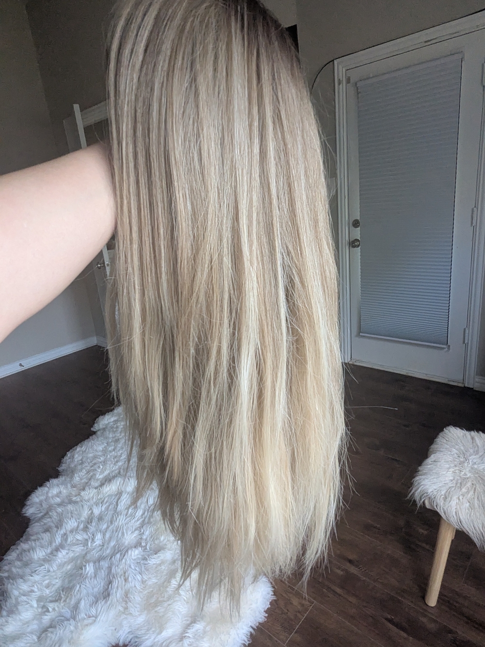 28 In Blonde High Quality Synthetic Wig -ombre Natural Light Blonde - Picture 2 of 4
